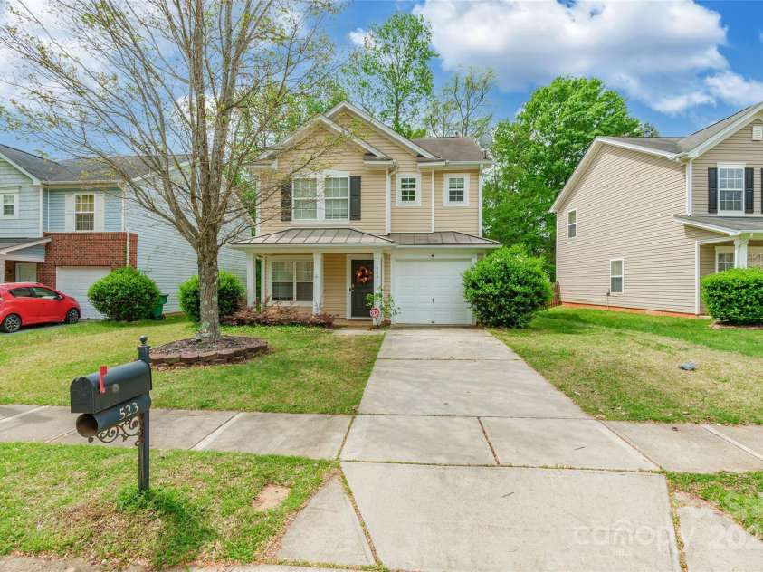 523 Tribune Drive, Charlotte, NC 28214.  MLS# CAR4245875, YatesRealty ID 13067. 