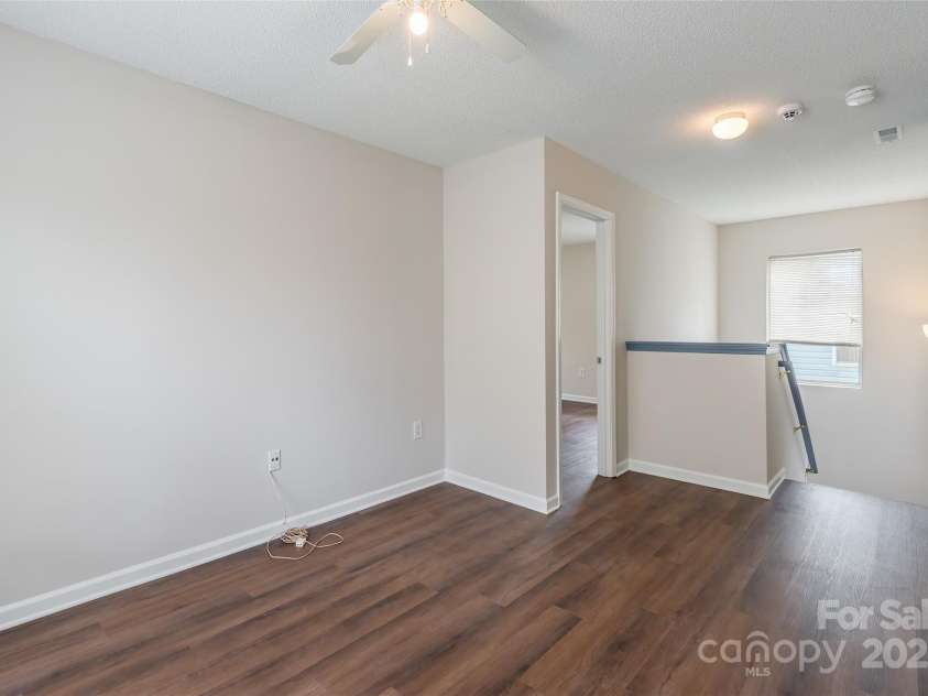 523 Tribune Drive, Charlotte, NC 28214.  MLS# CAR4245875, YatesRealty ID 13067. 