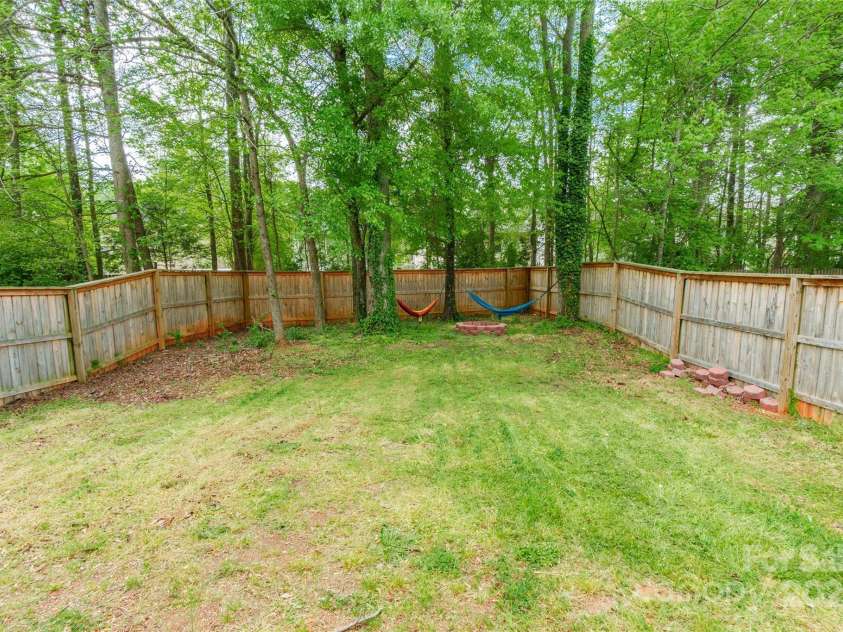 523 Tribune Drive, Charlotte, NC 28214.  MLS# CAR4245875, YatesRealty ID 13067. 