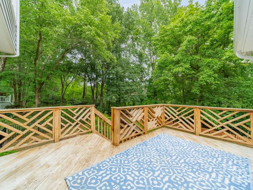 2907 Notchview Court, Charlotte, NC 28210.  MLS# CAR4257464, YatesRealty ID 13068. Deck