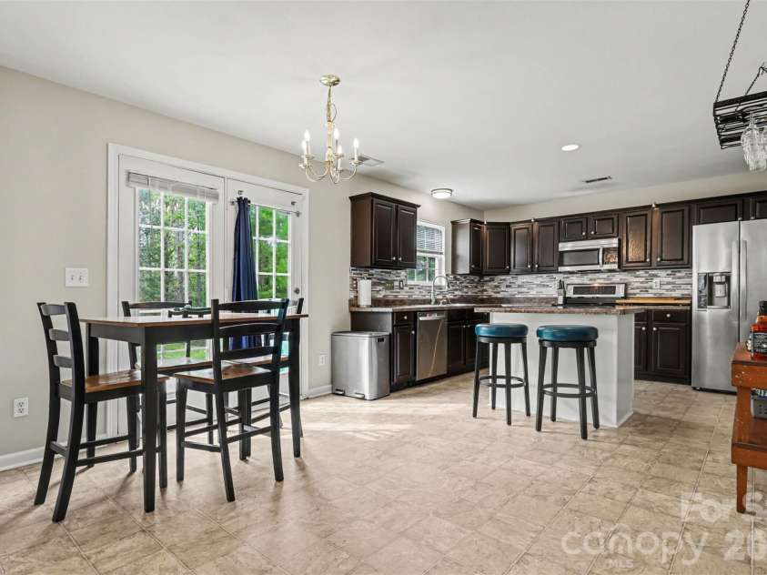 1038 Chalk Hill Lane, Charlotte, NC 28214.  MLS# CAR4363237, YatesRealty ID 13069. 