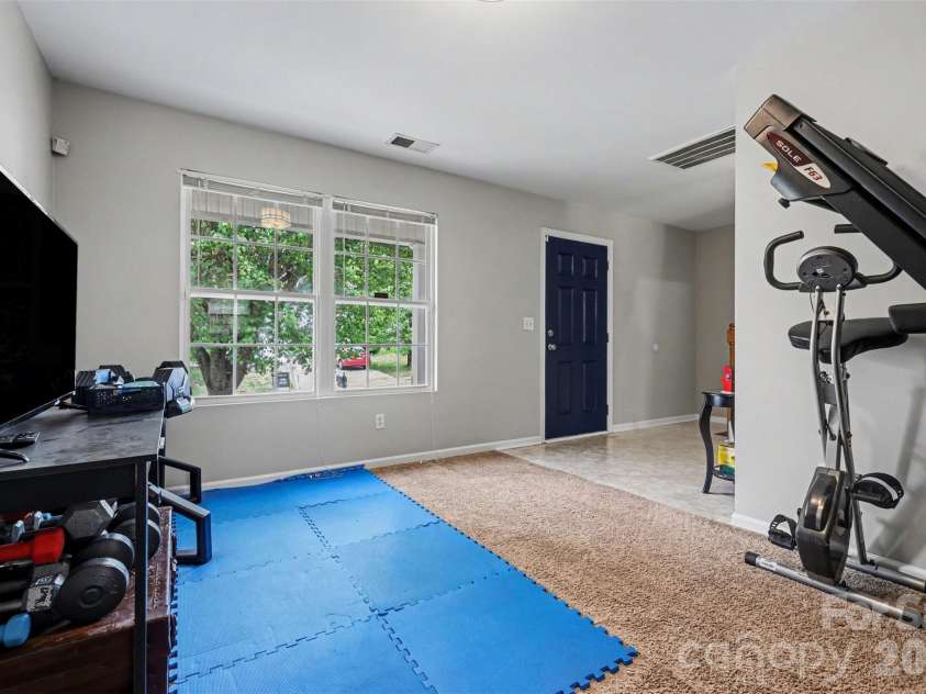 1038 Chalk Hill Lane, Charlotte, NC 28214.  MLS# CAR4363237, YatesRealty ID 13069. 