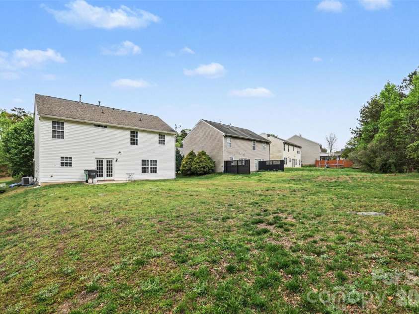 1038 Chalk Hill Lane, Charlotte, NC 28214.  MLS# CAR4363237, YatesRealty ID 13069. 