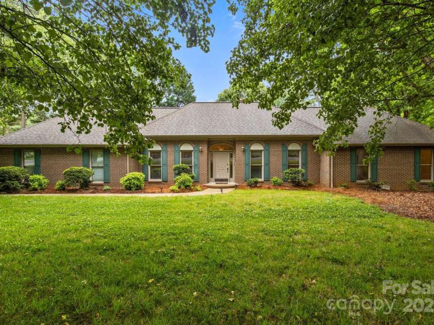 8368 Fairfield Forest Road, Denver, NC 28037.  MLS# CAR4251770, YatesRealty ID 13069. 