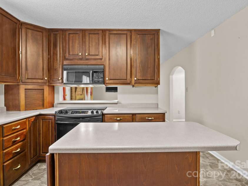 8368 Fairfield Forest Road, Denver, NC 28037.  MLS# CAR4251770, YatesRealty ID 13069. 