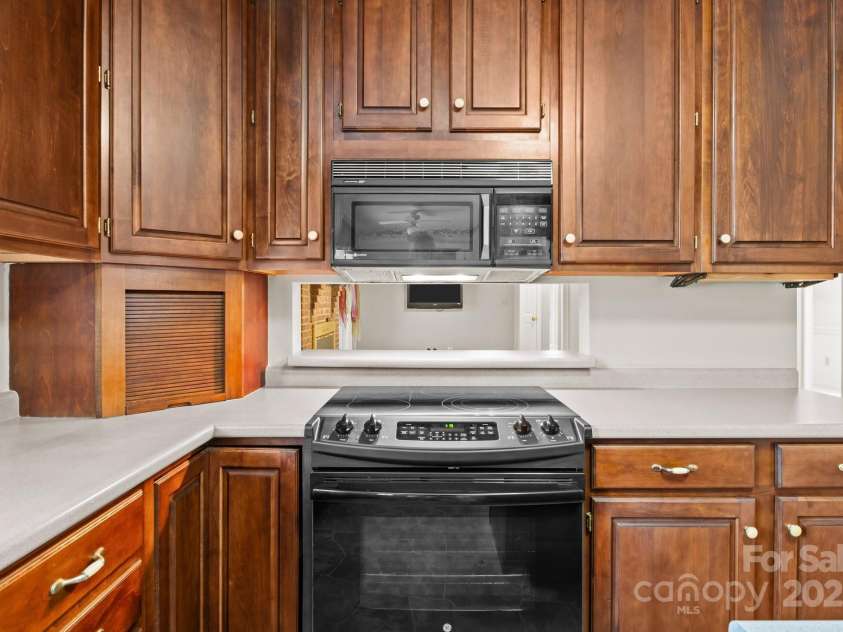 8368 Fairfield Forest Road, Denver, NC 28037.  MLS# CAR4251770, YatesRealty ID 13069. 