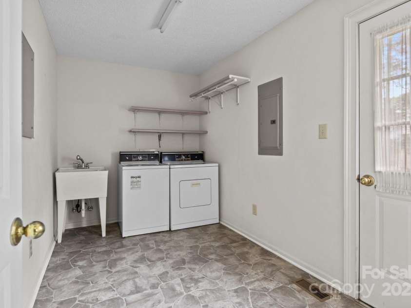 8368 Fairfield Forest Road, Denver, NC 28037.  MLS# CAR4251770, YatesRealty ID 13069. 