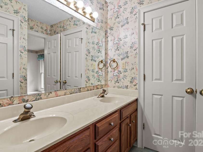 8368 Fairfield Forest Road, Denver, NC 28037.  MLS# CAR4251770, YatesRealty ID 13069. 