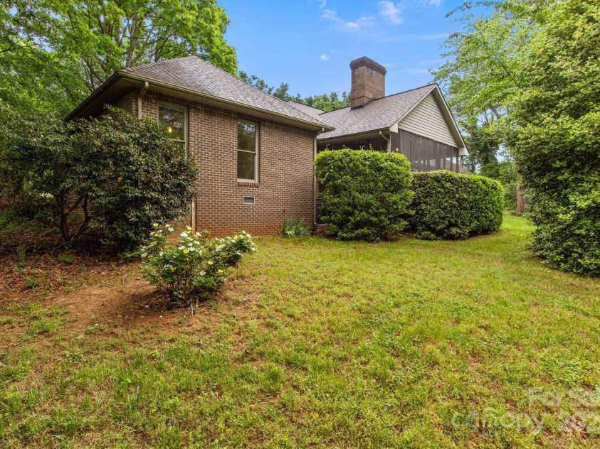 8368 Fairfield Forest Road, Denver, NC 28037.  MLS# CAR4251770, YatesRealty ID 13069. 