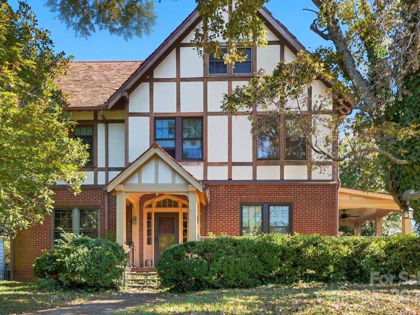 213 Brent Street, Wadesboro, NC 28170.  MLS# CAR4289653, YatesRealty ID 1307. 