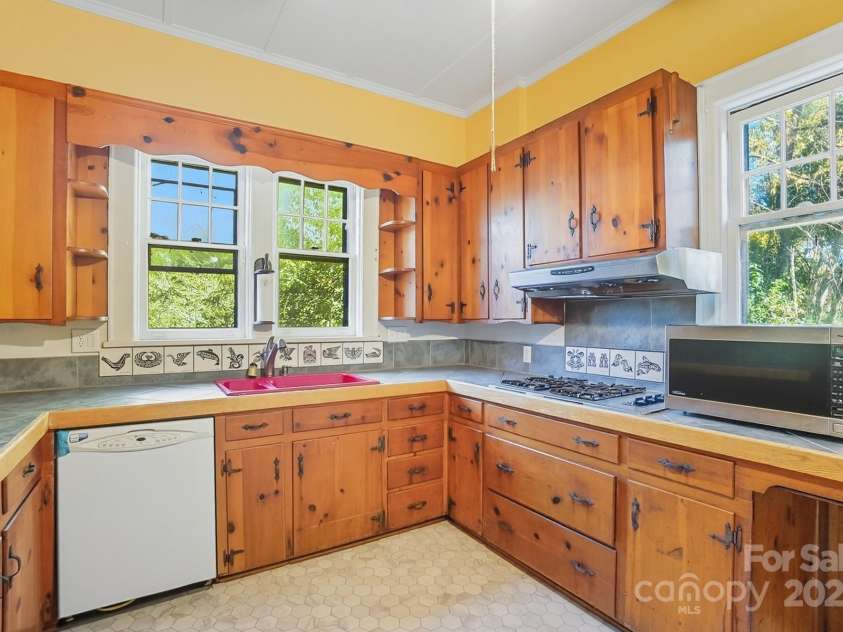 213 Brent Street, Wadesboro, NC 28170.  MLS# CAR4289653, YatesRealty ID 1307. 