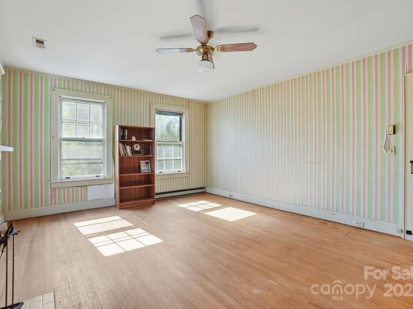 213 Brent Street, Wadesboro, NC 28170.  MLS# CAR4289653, YatesRealty ID 1307. 