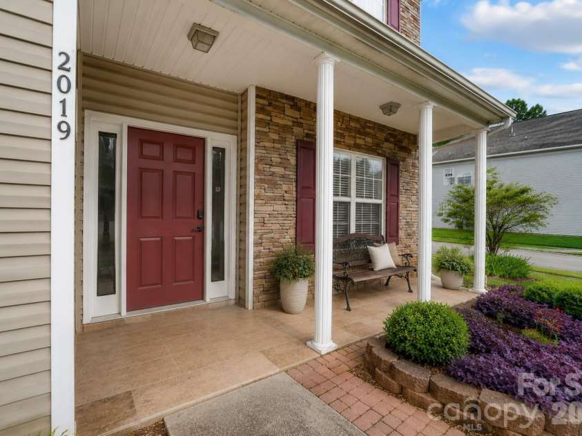 2019 Aberglen Drive, Charlotte, NC 28262.  MLS# CAR4323043, YatesRealty ID 13071. 