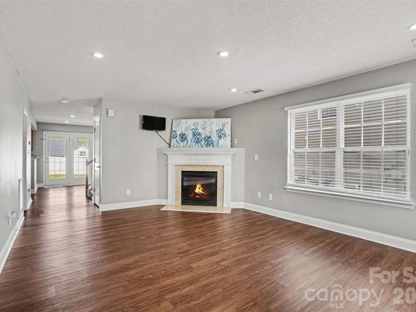 8623 Strider Drive, Charlotte, NC 28212.  MLS# CAR4362536, YatesRealty ID 13072. 