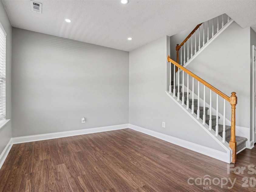 8623 Strider Drive, Charlotte, NC 28212.  MLS# CAR4362536, YatesRealty ID 13072. 