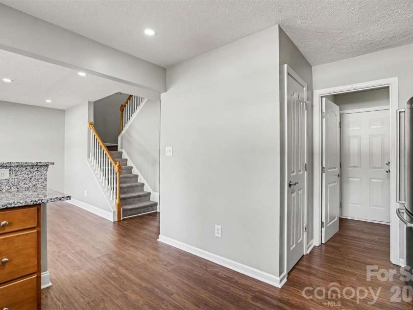 8623 Strider Drive, Charlotte, NC 28212.  MLS# CAR4362536, YatesRealty ID 13072. 