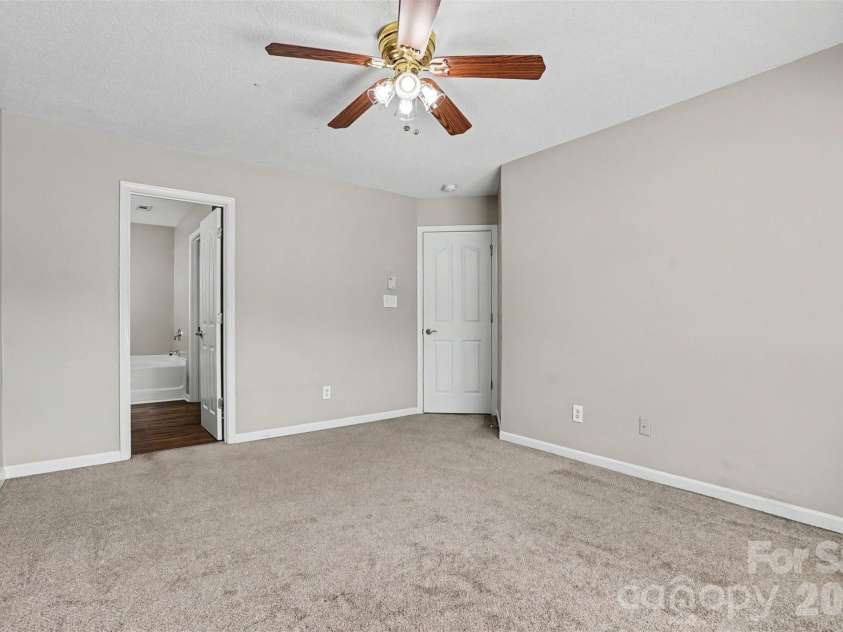 8623 Strider Drive, Charlotte, NC 28212.  MLS# CAR4362536, YatesRealty ID 13072. 