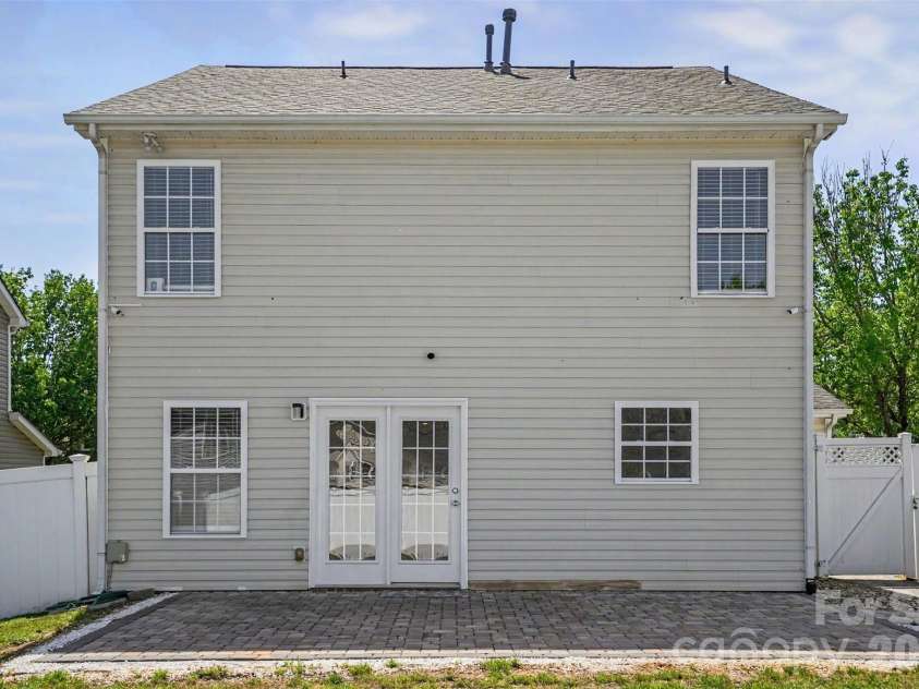 8623 Strider Drive, Charlotte, NC 28212.  MLS# CAR4362536, YatesRealty ID 13072. 