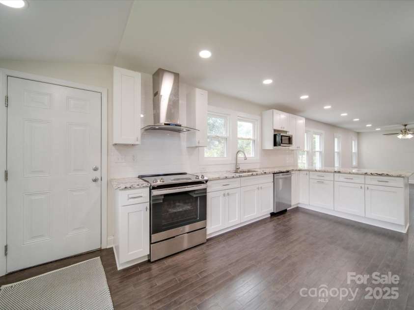 511 Hasty Street, Marshville, NC 28103.  MLS# CAR4246771, YatesRealty ID 13073. 