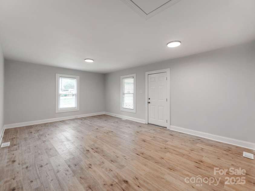 1401 Birch Street, Kannapolis, NC 28081.  MLS# CAR4238411, YatesRealty ID 13074. 