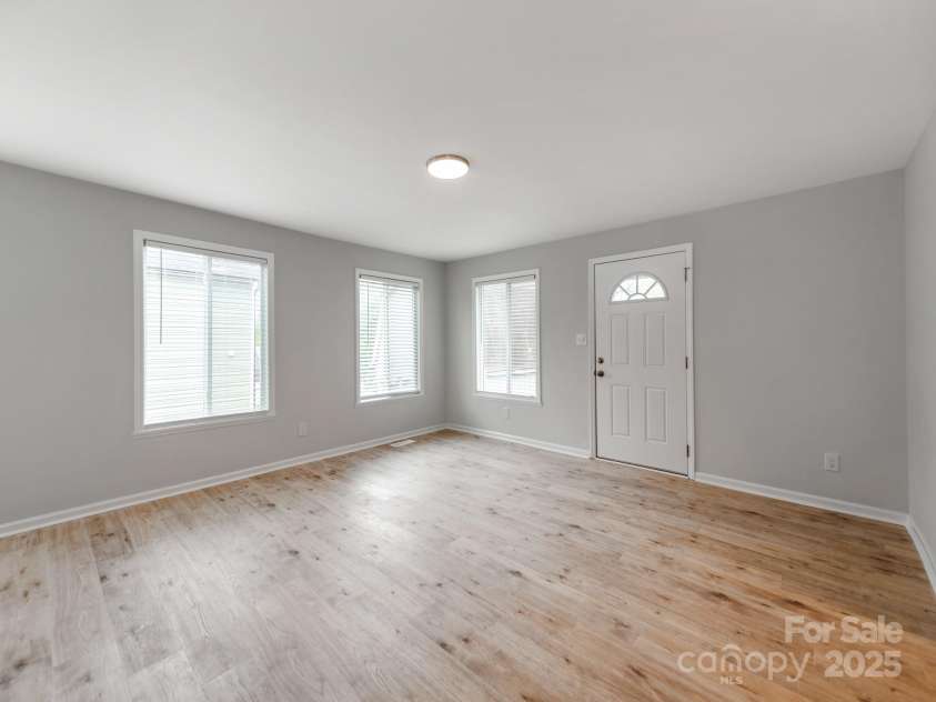 1401 Birch Street, Kannapolis, NC 28081.  MLS# CAR4238411, YatesRealty ID 13074. 