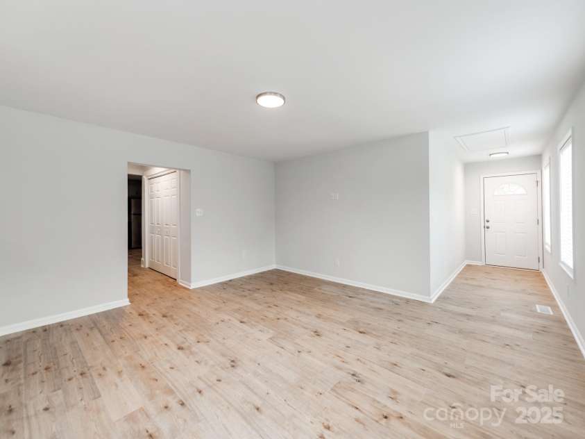 1401 Birch Street, Kannapolis, NC 28081.  MLS# CAR4238411, YatesRealty ID 13074. 