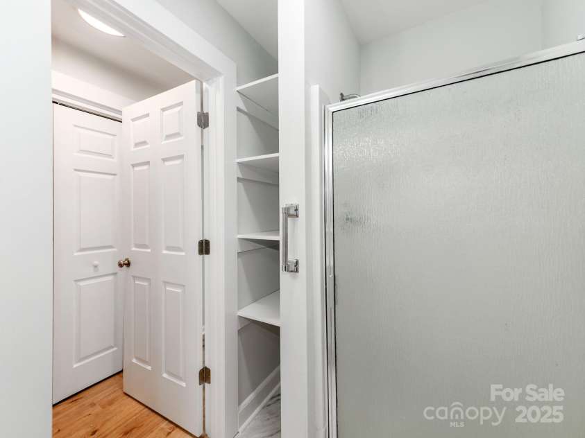 1401 Birch Street, Kannapolis, NC 28081.  MLS# CAR4238411, YatesRealty ID 13074. 