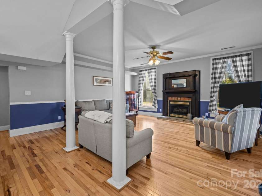 1321 South Point Road, Belmont, NC 28012.  MLS# CAR4247494, YatesRealty ID 13075. 