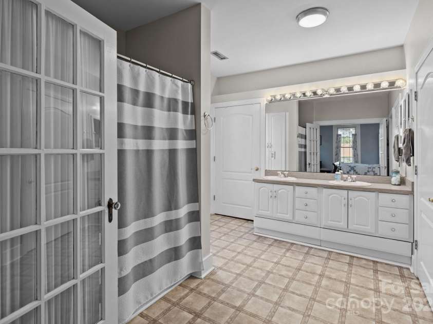 1321 South Point Road, Belmont, NC 28012.  MLS# CAR4247494, YatesRealty ID 13075. 