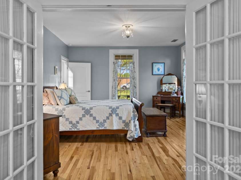 1321 South Point Road, Belmont, NC 28012.  MLS# CAR4247494, YatesRealty ID 13075. 