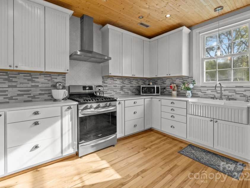 1321 South Point Road, Belmont, NC 28012.  MLS# CAR4247494, YatesRealty ID 13075. 