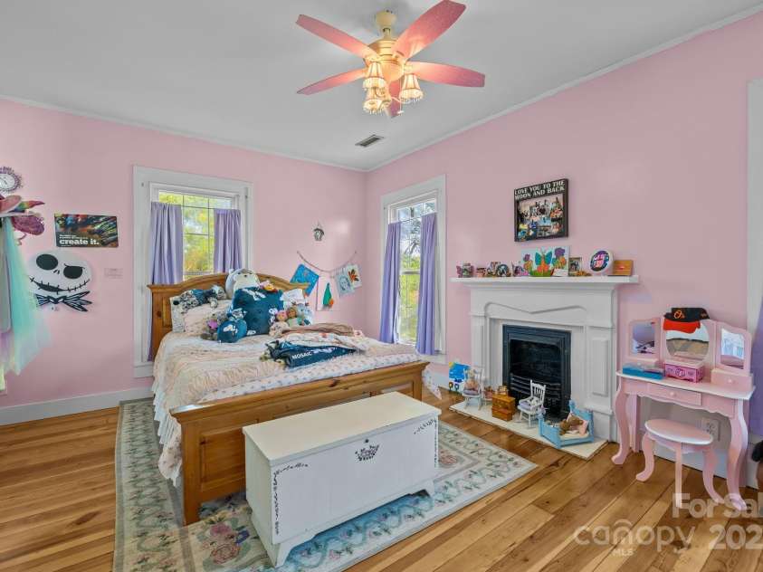 1321 South Point Road, Belmont, NC 28012.  MLS# CAR4247494, YatesRealty ID 13075. 