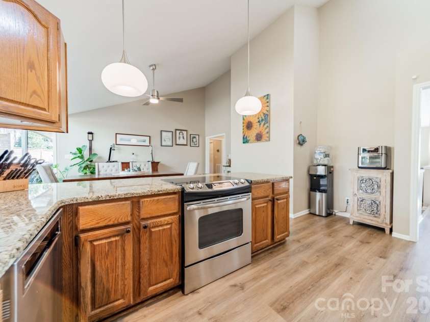 7416 Whitewash Trail, Sherrills Ford, NC 28673.  MLS# CAR4341947, YatesRealty ID 13075. 