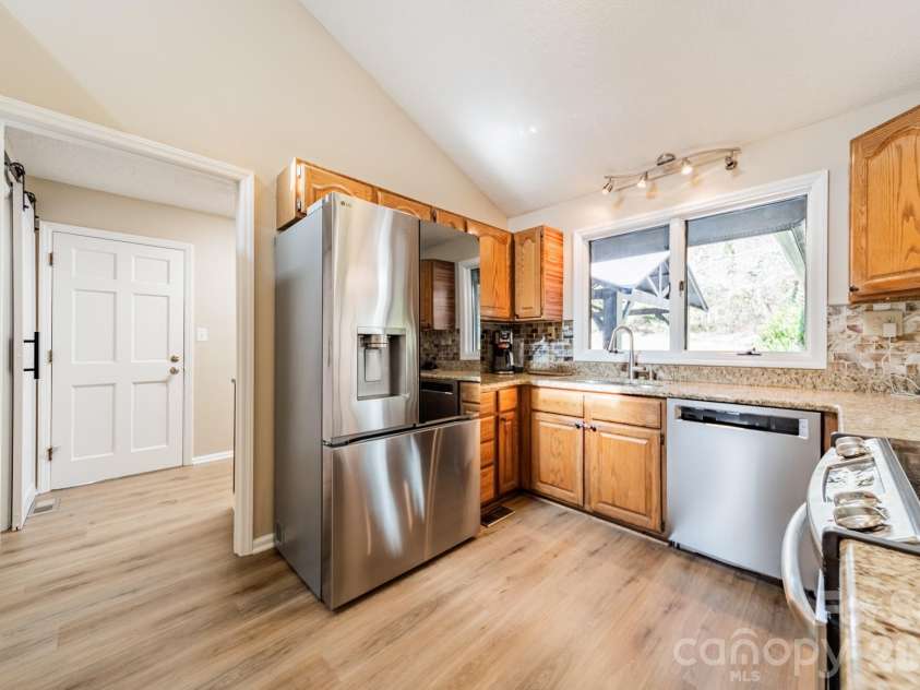 7416 Whitewash Trail, Sherrills Ford, NC 28673.  MLS# CAR4341947, YatesRealty ID 13075. 