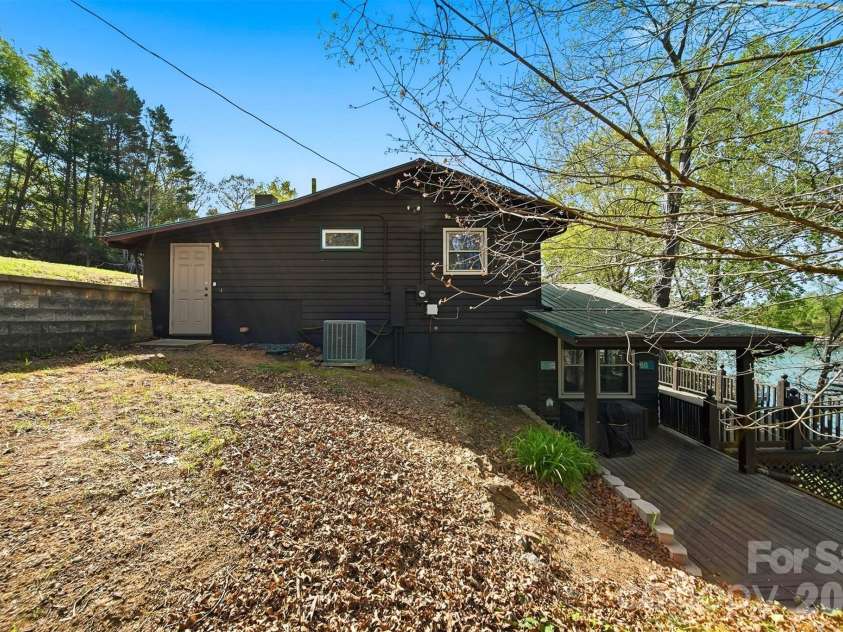 75 Rutt Road, Taylorsville, NC 28681.  MLS# CAR4368213, YatesRealty ID 13076. 