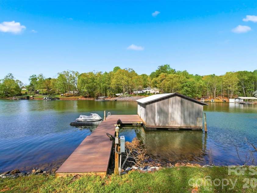 75 Rutt Road, Taylorsville, NC 28681.  MLS# CAR4368213, YatesRealty ID 13076. 
