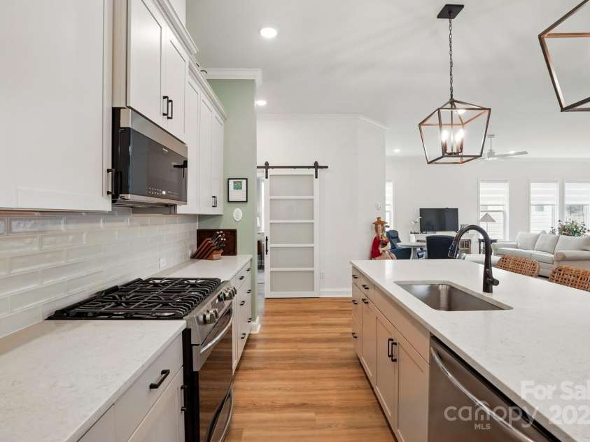 1318 Encore Lane, Waxhaw, NC 28173.  MLS# CAR4259301, YatesRealty ID 13078. 