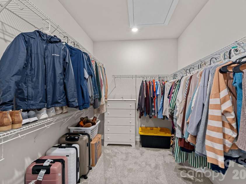 3941 Isenhour Road, Kannapolis, NC 28081.  MLS# CAR4356574, YatesRealty ID 13078. Primary walk in closet