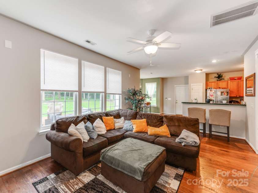 11719 Withers Mill Drive, Charlotte, NC 28278.  MLS# CAR4249400, YatesRealty ID 13079. 
