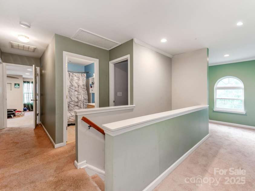 11719 Withers Mill Drive, Charlotte, NC 28278.  MLS# CAR4249400, YatesRealty ID 13079. 