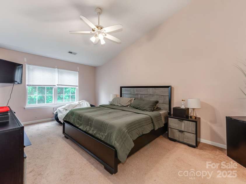 11719 Withers Mill Drive, Charlotte, NC 28278.  MLS# CAR4249400, YatesRealty ID 13079. 