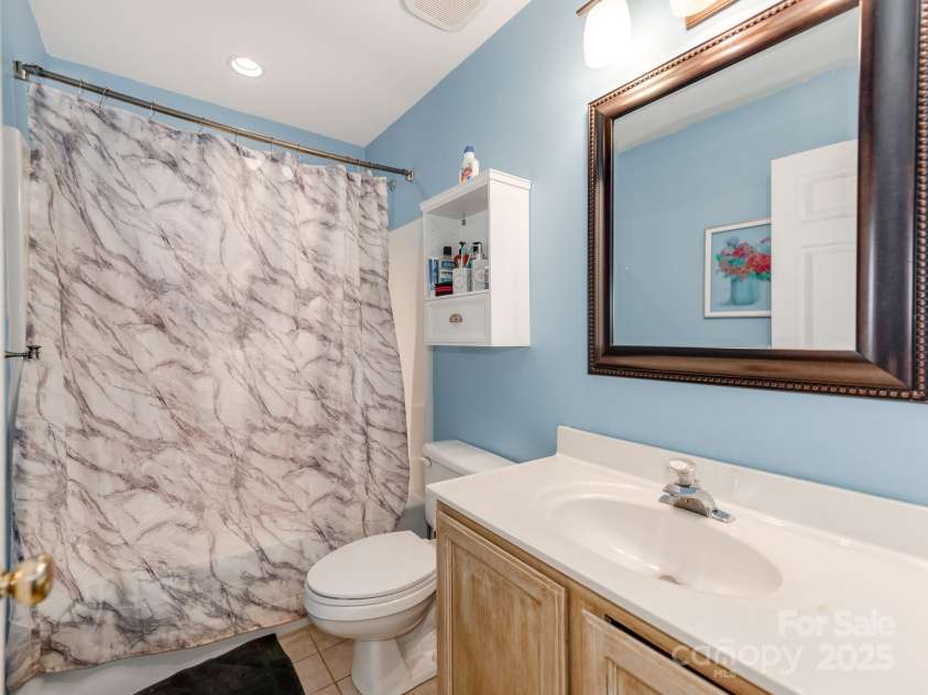 11719 Withers Mill Drive, Charlotte, NC 28278.  MLS# CAR4249400, YatesRealty ID 13079. 