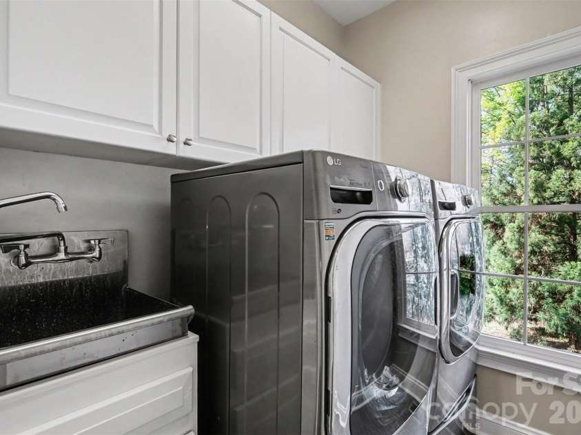 1941 Kilmonack Lane, Charlotte, NC 28270.  MLS# CAR4363894, YatesRealty ID 13079. Laundry Room *main level*