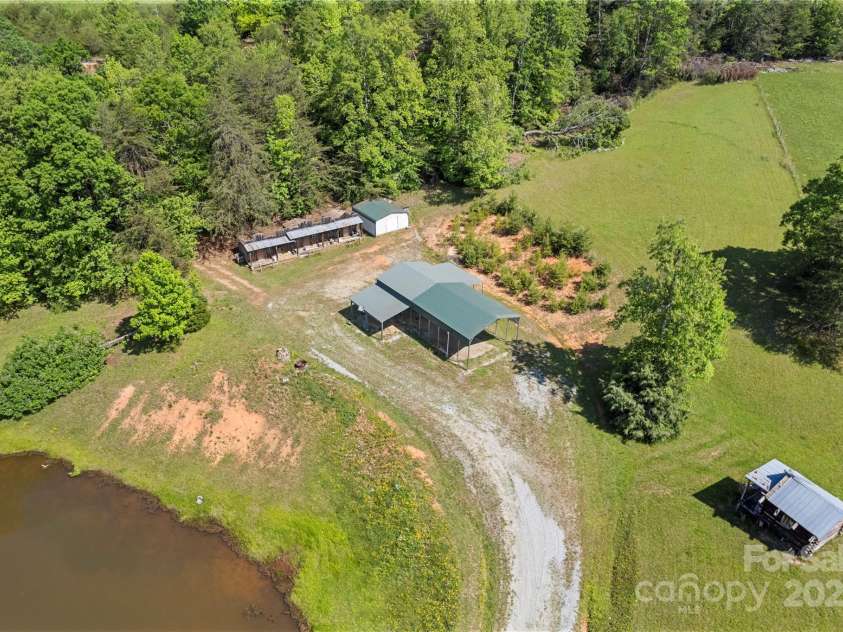 1154 WOODROW Place, Lenoir, NC 28645.  MLS# CAR4250503, YatesRealty ID 13080. 