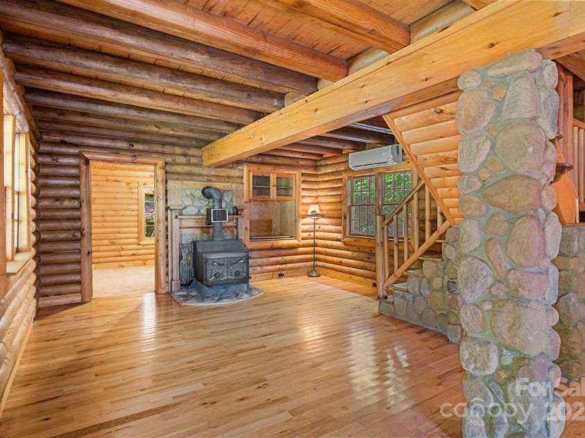 1154 WOODROW Place, Lenoir, NC 28645.  MLS# CAR4250503, YatesRealty ID 13080. 