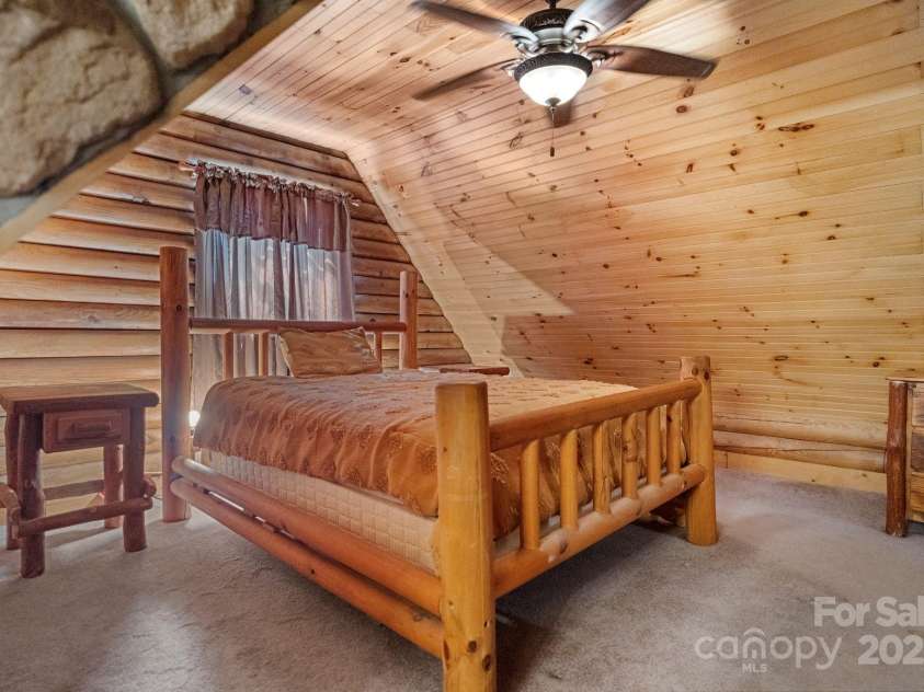 1154 WOODROW Place, Lenoir, NC 28645.  MLS# CAR4250503, YatesRealty ID 13080. 