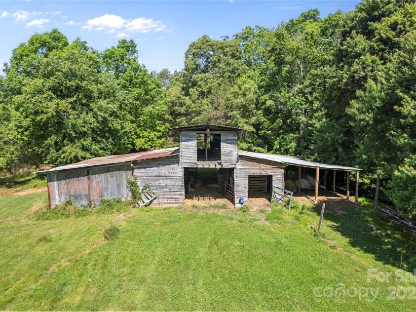 1154 WOODROW Place, Lenoir, NC 28645.  MLS# CAR4250503, YatesRealty ID 13080. 