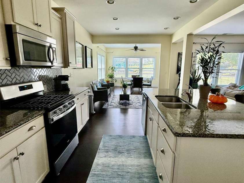 112 Paradise Hills Circle, Mooresville, NC 28115.  MLS# CAR4255346, YatesRealty ID 13081. 