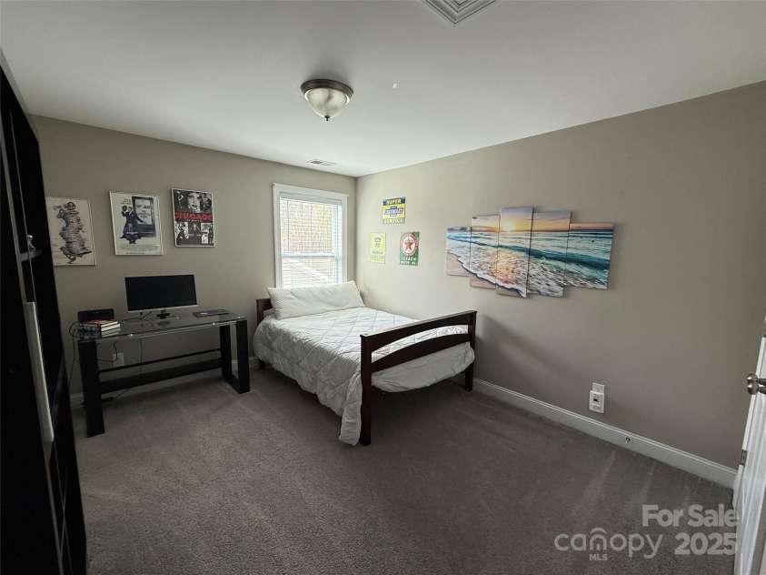112 Paradise Hills Circle, Mooresville, NC 28115.  MLS# CAR4255346, YatesRealty ID 13081. 
