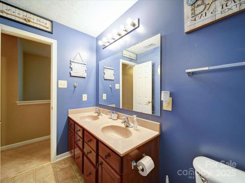 3841 Shasta Circle, Clover, SC 29710.  MLS# CAR4224933, YatesRealty ID 13082. 